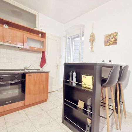 One Bedroom Apartment In The Old Town Split Buitenkant foto