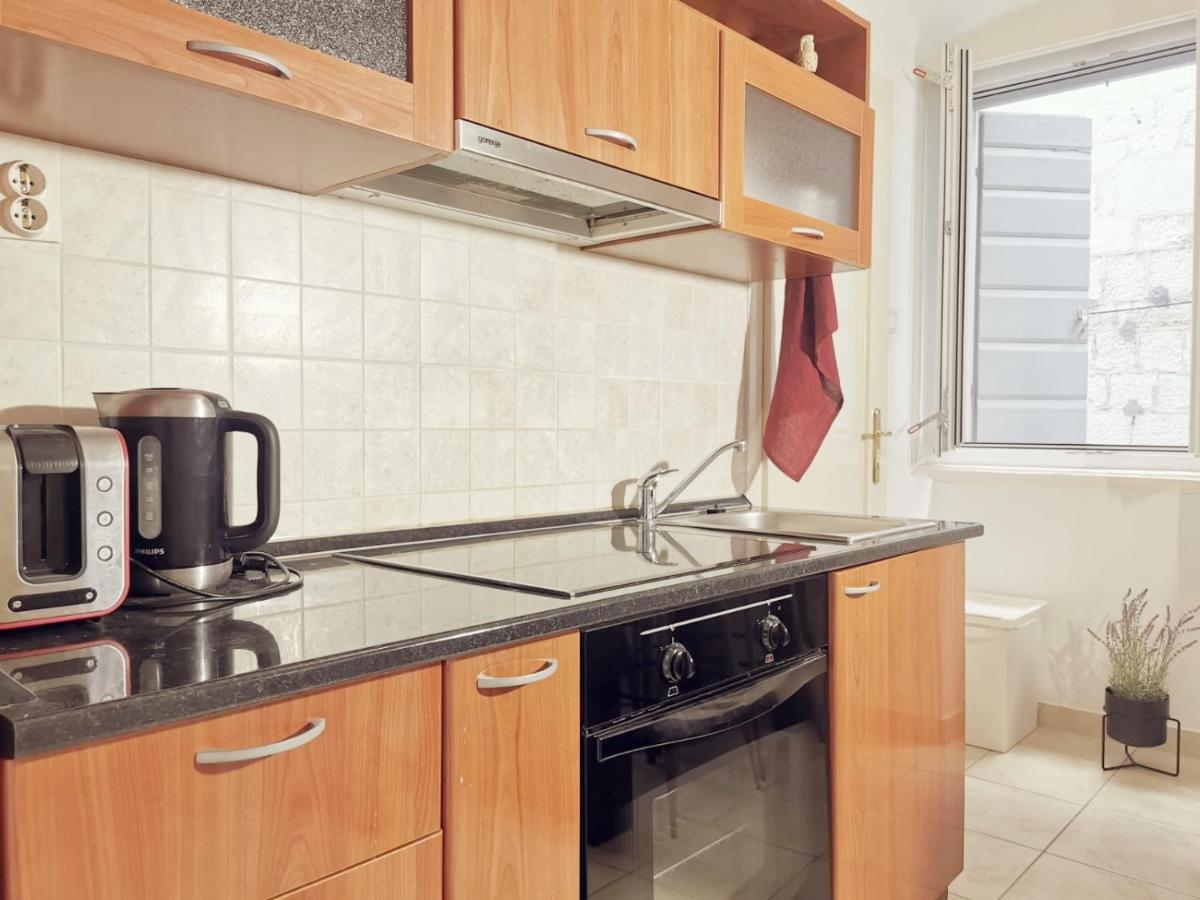 One Bedroom Apartment In The Old Town Split Buitenkant foto